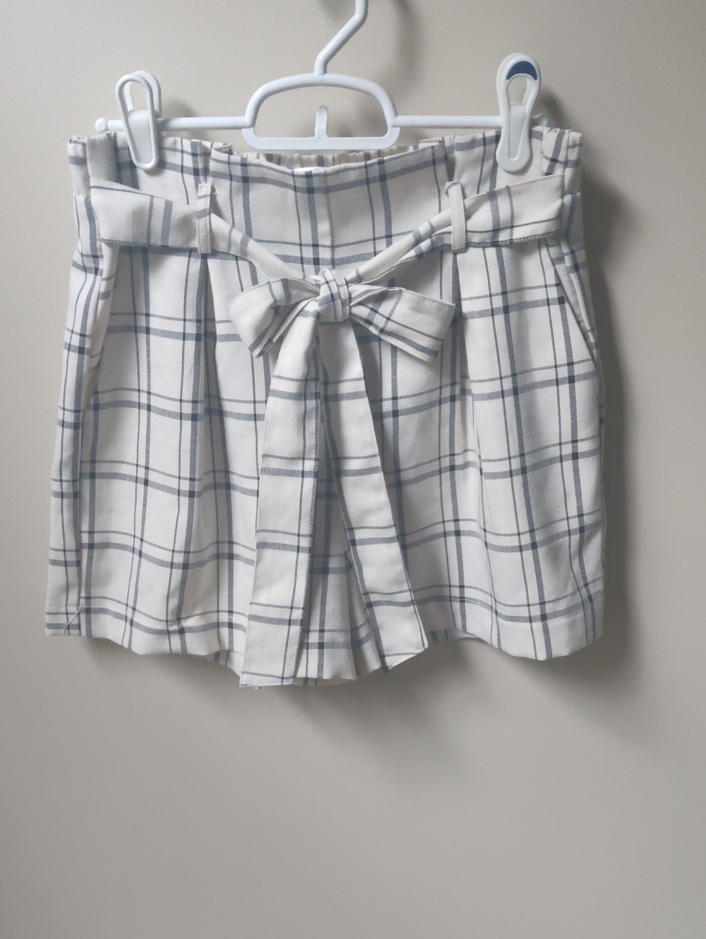 Potter's Pot High-Waist Shorts Self-Tie Belt Cream Black Plaid Small
